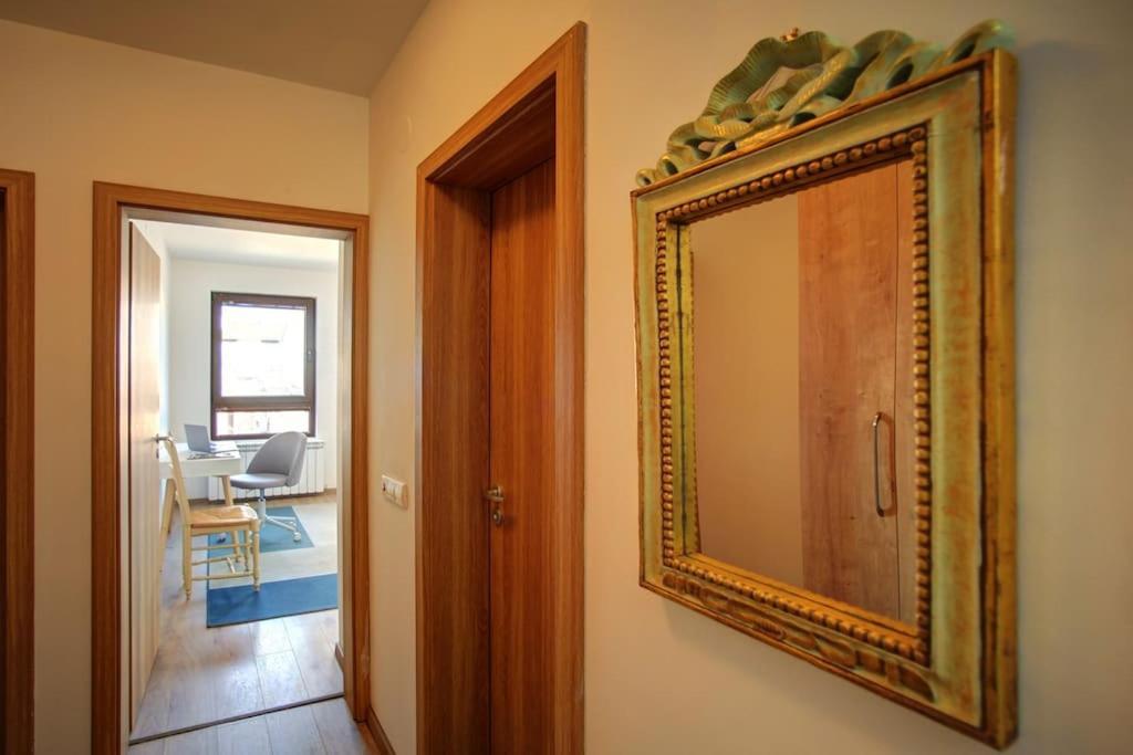 Spacious Home Office With Secure Garage In סופיה מראה חיצוני תמונה